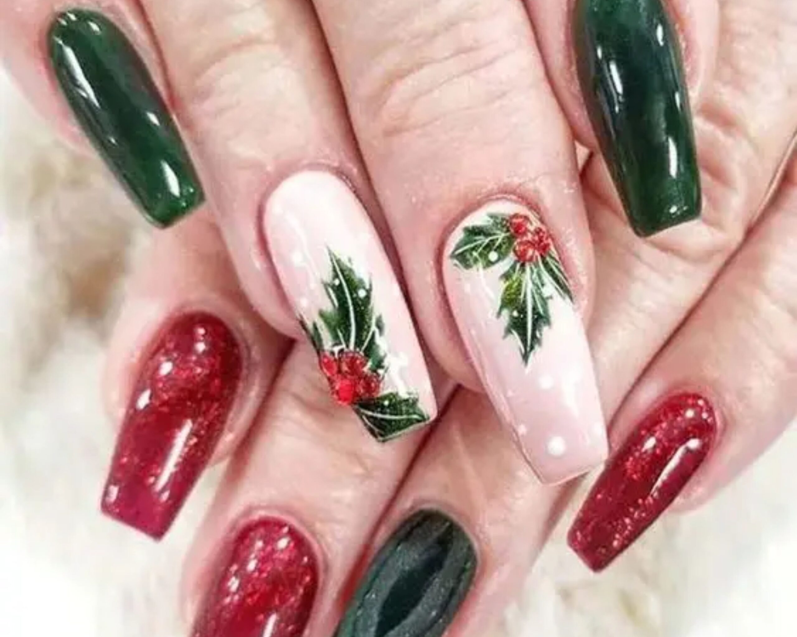 Classic Red And Green Scaled